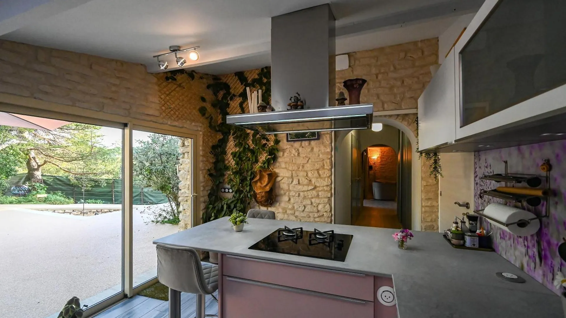 Le Mas Des Vergiers Murs  Villa Murs (Vaucluse)